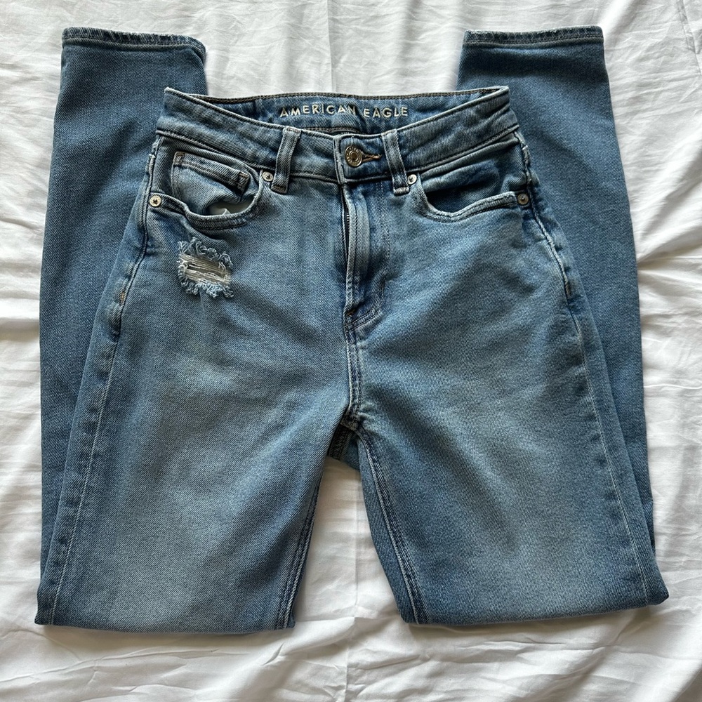 Women AE jeans